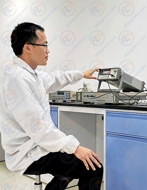 电磁仪器计量送检校准图片