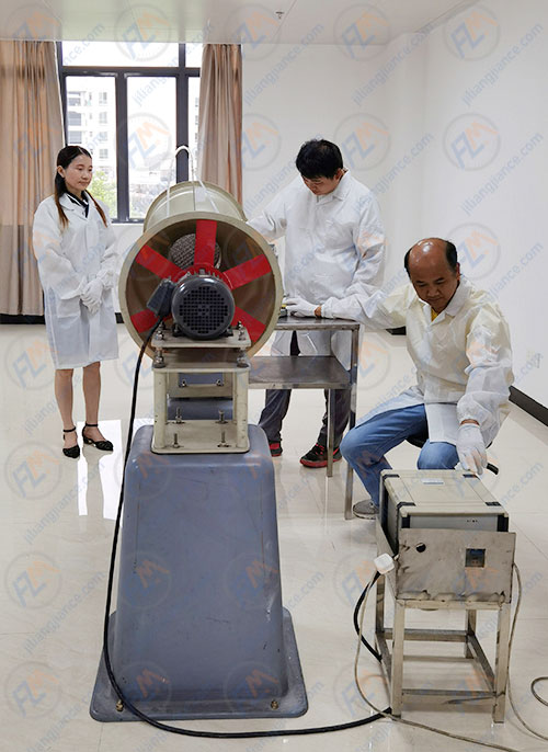 光学仪器计量现场校准图片