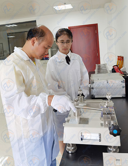 汽车厂仪器计量检测送检校准图片