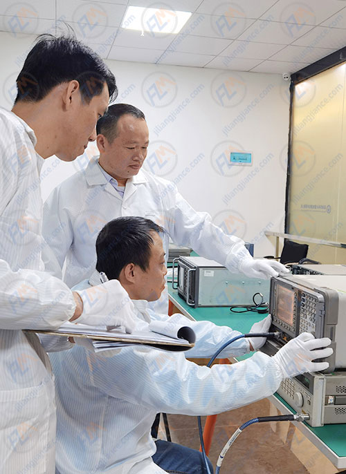 无线电仪器计量现场校准图片