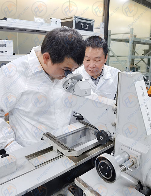 照明厂仪器计量检测送检校准图片